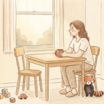 Parent épuisé qui prend une pause seul avec une tasse chaude, moment de douceur et de respiration au milieu du quotidien parental
